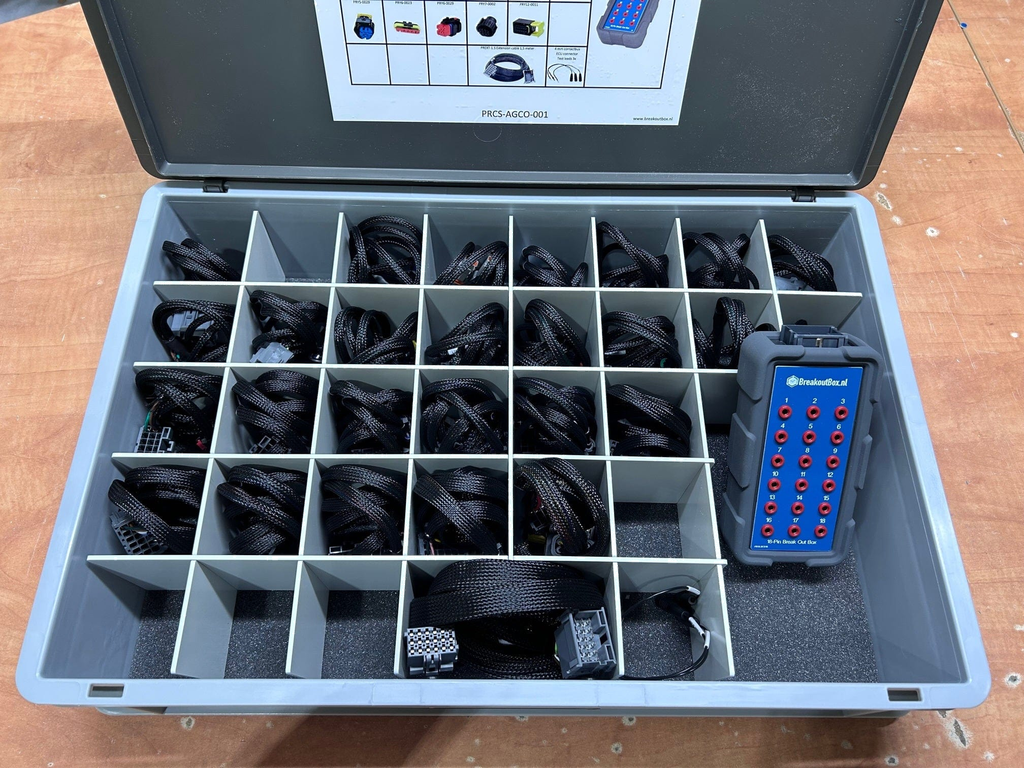 Diagnostic cable set for AGCO-Motors